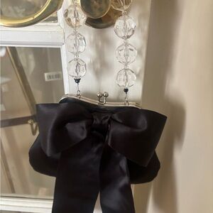 STUNNING Lorren BellElegant Black Satin Bow Clutch